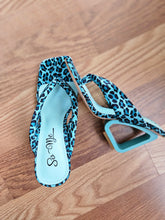 Load image into Gallery viewer, &quot;Sassi&quot; Blue Leopard
